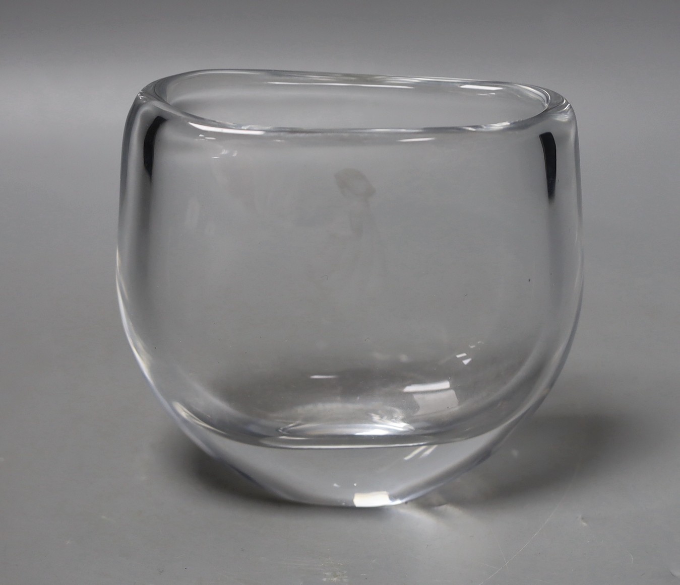 An Orrefors glass vase, 12cm